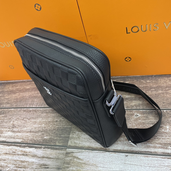 スーパーコピーブランドバッグ側面デザイン